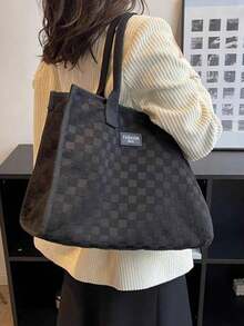 Túi xách đeo vai cỡ lớn kiểu cổ điển in họa tiết hoa và chữ cái, phù hợp cho nữ giới, sinh viên đại học để đi mua sắm, đi làm, đi học và sử dụng hàng ngày. - màu đen - Xem 3