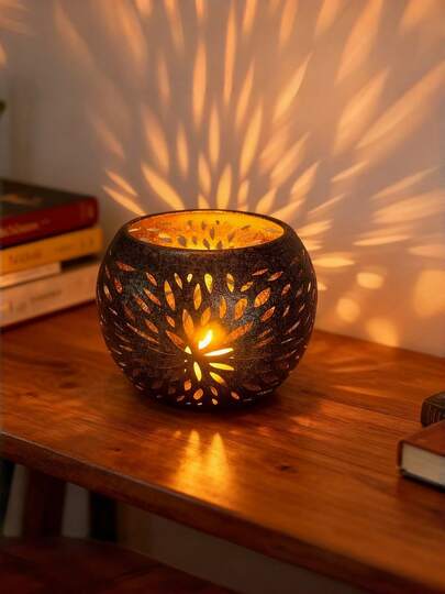 Vintage Iron Candle Holder, European Retro Creative Home Decor, Hollow Candle Stand