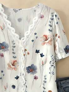 Plus Size Elegant Casual Floral Lace Ruffle Hem Blouse, Spring/Summer - White - View 9