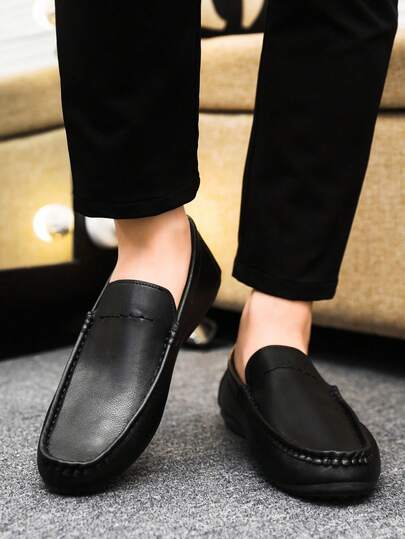1 par de mocasines para hombres, nuevos zapatos casuales tipo slip-on para conducir 2025, suela blanda y transpirable, zapatos planos de vestir, zapatos de trabajo antideslizantes y duraderos, unicolor versátil (corre pequeño, se sugiere pedir una talla talla grande grande)