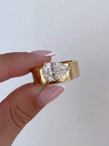 1枚经典简约水滴形锆石925纯银戒指，优雅欧式复古风格，女士戒指，设计精美独特，是舞会、聚会和派对的完美之选，也是一份绝佳的礼物。 - 金色 - 查看 4