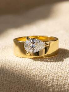 1枚经典简约水滴形锆石925纯银戒指，优雅欧式复古风格，女士戒指，设计精美独特，是舞会、聚会和派对的完美之选，也是一份绝佳的礼物。 - 金色 - 查看 9