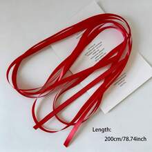 一套五臂螺旋纹烛台。金属材质，造型完整。整体设计体现欧式轻奢美学；底座和烛杯边缘饰有精致的雕刻图案，烛臂则采用卷曲的螺旋纹样。 - 彩色 - 查看 13