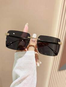 1 Pair Unisex Retro Square Fashion Sunglasses, Women's Small Metal Frame Fashion Glasses, Women's Fashion Glasses, Beach Accessories, Women's Glasses, Basic Women's Autumn/Winter Outfit, Business Casual Gift, Back To School - Gold Ash - View 2