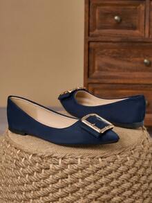 WHDXY 女士海军蓝绒面软底通勤平底鞋，方扣尖头奶奶鞋，修饰脚型，适合搭配职业套装和日常连衣裙 - 藏蓝色 - 查看 6