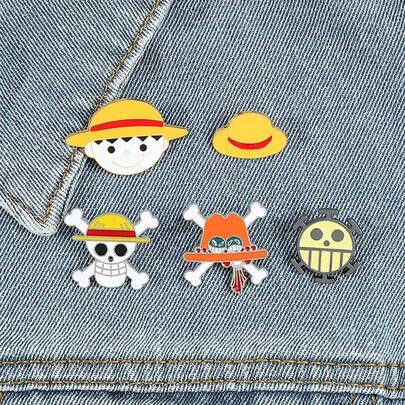 1/5 Pcs Personalized Cartoon Brooch Set Creative Straw Hat Pirate Logo Enamel Pin Backpack Clothing Jewelry Metal Badge Accessories Gift For Friends