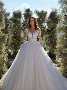 Elegant Sexy Long Sleeves Lace Appliqué A Line Tulle Formal Wedding Dress,Registry Office Dresses Bridal Gown,Evening Party Dress Birthday Party Dress Country Wedding,Romantic Church Ceremony Wedding Dress,Suitable For Wedding,Dating,Party,Singles' Party,Vacation,Formal Occasions,Dinner Dress,Prom Dress,Homecoming Dess,Cocktail Party,Wedding Guest Dress,Graduation - 白色 - 查看 2