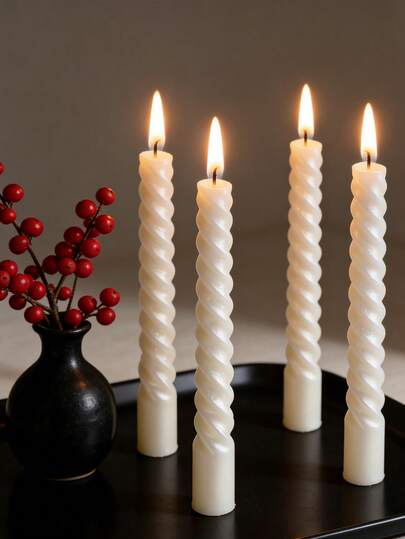 Juego de 4 velas en espiral clásicas de 25 cm con baño electrolítico, velas delgadas y rectas elegantes con patrones de espiral intrincados, tiempo de combustión prolongado y llama estable, empacadas en una caja de regalo transparente, ideales para la decoración navideña, centros de mesa de bodas, ambiente de cena, reuniones festivas y decoración de lujo para el hogar.