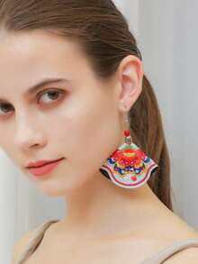 一对经典复古手工刺绣布艺吊坠耳环，适合日常佩戴、外出、旅行、聚会、母亲节、情人节礼物，时尚优雅的配饰。 - 彩色的 - 查看 7