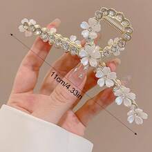 Women Large Metal Frame Sparkling Rhinestone Hair Claw Clips For Long Short Straight Curly Hair - 銀色 - 查看 10