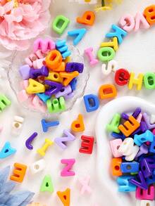 50/100颗多色亚克力字母珠，大孔A-Z混合字母形状珠，适用于珠宝制作、DIY项链、手机链、眼镜挂绳工艺品配件（随机字母）