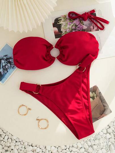 Bộ 2 món màu trơn, kiểu dáng thanh lịch, thường ngày, gồm áo bikini quây và quần tam giác, thích hợp cho kỳ nghỉ biển.