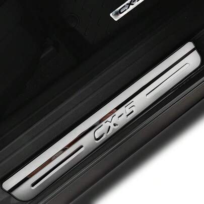 Protector de umbral de puerta cromado para CX5 CX-5 2026 2025 2024 2023 2022 2021 2017 2016, Accesorios Cubiertas de interior de acero inoxidable Protector de umbral Juego de 4 piezas