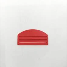 Dispensador de comida para mascotas de plástico resistente con base antideslizante, tapa de fácil apertura y funcionamiento con un solo toque - No requiere montaje, adecuado para comida de gato, conveniente para viajar, dispensador de comida para gatos, diseño compacto - multicolor - Ver 15