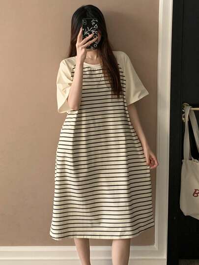 浅卡其色条纹插肩袖女士睡裙，适合春夏穿着，短袖睡衣