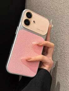 Casing Ponsel Kulit Pink Gaya Klasik dengan Tekstur Leci Vintage, Warna Solid, Kompatibel dengan iPhone 17 Pro Max, Kompatibel dengan Apple Seri 16, 15, 14, 13, Cocok untuk Pasangan, Anti Jatuh, Pelindung Lensa, Hadiah Musim Gugur/Musim Dingin, Paskah, Musim Semi, dan Ulang Tahun. - Berwarna merah muda - View 3