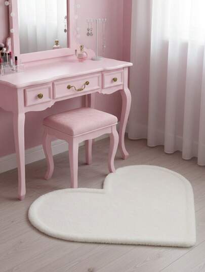 1件白色心形不对称装饰地毯，心形图案，情人节礼物，情人节装饰，情人节地毯，卧室装饰，小地毯，地毯，家居装饰，客厅地毯，客厅小地毯，卧室地毯，客厅家居装饰，户外地毯，可水洗地毯，毛绒地毯，厚地毯，蓬松地毯，秋冬季地毯