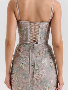 2026 New Arrival Women's Elegant Low Neck Dress - Sexy Sleeveless Backless Tie Waist Cocktail Dress - 灰色 - 查看 6