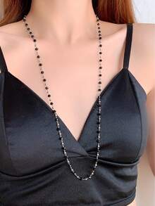 1pc Minimalist Black Glass Bead Y-Shaped Necklace, Versatile Long Necklace With Black & White Beads, Bohemian Sexy Deep V Necklace, Y-Shaped Body Chain, Suitable For Galas And Parties - Multicolor - View 5