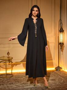 长袖翻领阿拉伯风格连衣裙，饰以水钻和流苏，黑色编织面料，春季款 - 黑色 - 查看 7