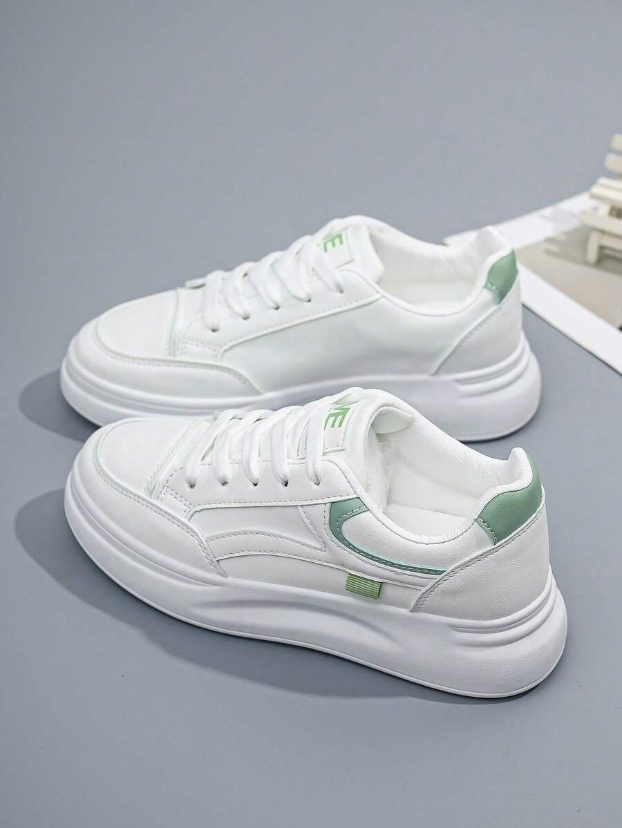 2026 New Spring/Autumn Fashion Casual Versatile Thick Sole Lace-Up White Platform Sneakers, Waterproof, Women Sports Shoes