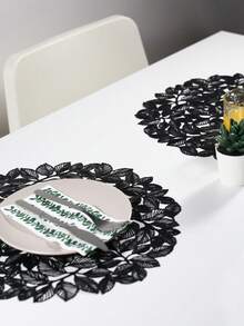 Manteles individuales con forma de hoja moldeados por inyección de PVC (1-12 piezas), manteles individuales de mesa creativos y minimalistas, elegantes manteles individuales redondos con forma de hoja negra (38 cm) - Antideslizantes, resistentes al calor y lavables, adecuados para la decoración del hogar bohemia y gótica - Negro - Ver 12