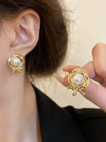 1对时尚复古奢华金属几何蝴蝶结耳钉，适合年轻女孩日常佩戴和节日佩戴 - 蝴蝶結 - 查看 2