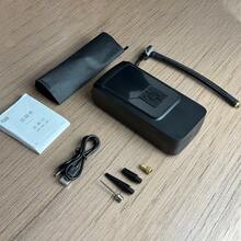 SUITU 150 Psi 无线便携式空气压缩机，带数字压力表和 LED 应急灯，适用于摩托车、自行车、充气床垫、汽车轮胎、球类等。（有线版不含电池；无线版配备 7.4V 2000mAh 锂离子电池。） - 有線/無線 - 查看 12