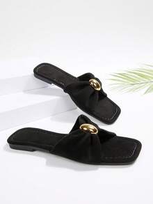 黑色方头褶皱平底拖鞋，金属搭扣，绒面革套脚沙滩鞋，优雅休闲百搭女士平底拖鞋，夏季新款 - 黑色 - 查看 6