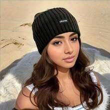1pcs Knitted Headband Hats, Soft & Skin-Friendly, Warm & Breathable, Easily Paired With Various Outfits. Wearing It Not Only Protects Your Forehead From The Cold, But Also Enhances The Overall Fashionable Look. The Perfect Accessory For Autumn/Winter That Balances Warmth And Style. - Camel - View 3