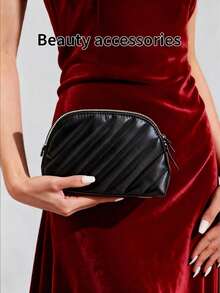 Yves Saint Laurent 限量版黑色双拉链化妆包（小巧便携），采用耐用的仿皮材质，方便收纳口红、钥匙、化妆品和卡包。优雅时尚，是理想的礼物之选。 - 黑色 - 查看 1