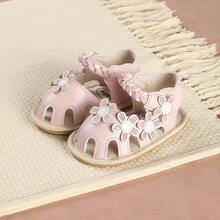 一双女婴鞋，采用魔术贴搭扣设计，可爱的碎花平底凉鞋，适合夏季穿着。 - 粉色 - 查看 7