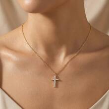 时尚锆石镶嵌十字架吊坠项链，锁骨链，送给朋友的礼物 - 彩色 - 查看 2