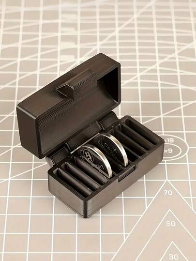 便携式储物盒，可容纳 10 节 CR2032 纽扣电池，带 10 个抽屉槽，防止丢失小型电池 - 电池整理器 - 不含电池。