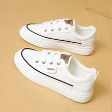 Brand New Autumn-Style Women's Flat White Sports Shoes. Made Of High-Quality Materials, With A Soft Sole And Light Weight, They Are Suitable For Students To Run And Do Sports. They Are Versatile And Stylish Slip-On Shoes. - 內裡加厚白色 - 查看 3