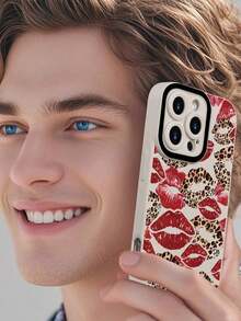 Leopard Print Red Lip Pattern Protective Phone Cover Fashion Forward Statement Y2K Aesthetic Wild Style Daily Accessory Compatible With IPhone 17 Pro Max 17Air 17Pro 17 16E SE4 16 15 14 13 13Mini 12 12Mini 11 X XS XSMAX Plus Pro CaseSimple Fashion Dark Red Stripe Pattern Phone Case - 顏色1 - 查看 1