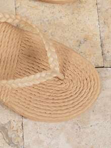 Teenage Girls' Summer Fashion Wheat Straw Rope Round Toe Flat Flip Flops, Soft Comfortable Lightweight Non-Slip Suitable For Beach, Pool, Vacation Slip-On Sandals