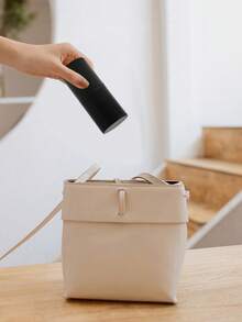 1个（粉色和黑色）极简主义皮革圆柱形化妆刷收纳盒，带缝线细节——适用于日常梳妆台、美容礼品和化妆桌的化妆品工具收纳盒 - 彩色 - 查看 6