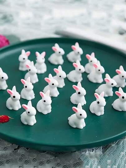 20个迷你复活节兔子花园装饰品，小巧的树脂兔子摆件，非常适合DIY微缩景观和微缩房屋装饰。也适用于装饰家居、卧室、客厅、办公室和花园。是复活节、生日和主题派对的理想礼物。