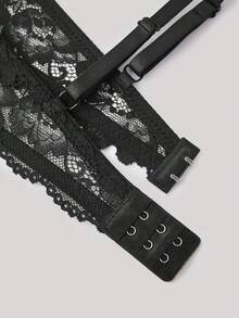 Hourtrue 1套女款素色蕾絲無鋼圈舒適內衣文胸與內褲兩件組，性感內衣，優雅套裝，蕾絲優雅文胸與內褲套裝，適合夏季 - 黑色 - 查看 8