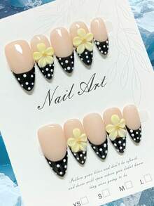1 片手工制作的按压式美甲贴片，Y2K 风格，可爱简约设计，杏仁形甲片，法式风格，手工 3D 立体花朵装饰，手绘波点图案，可爱美甲，假指甲，情人节美甲，高端品质，可重复使用，适合女性和女孩日常或节日佩戴，也可作为礼物赠送。美甲用品 - 黑色 - 查看 10