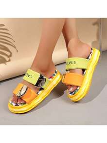 Sandal nữ đế dày, kiểu dáng tối giản, họa tiết graffiti Dopamine, có khóa dán. - Vàng - Xem 7