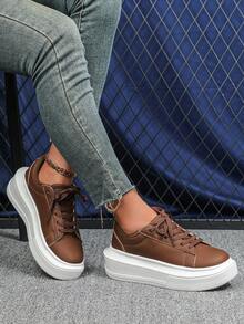 Dark Brown Leather Casual Sneakers For Women, Thick-Soled Height-Increasing Comfortable Skate Shoes, Simple, Lightweight, Versatile Women's Shoes, Suitable For Daily Commuting, Travel, And Leisure, Unprinted, Can Be Worn All Year Round, Unisex Couple Shoes - Brown - View 2