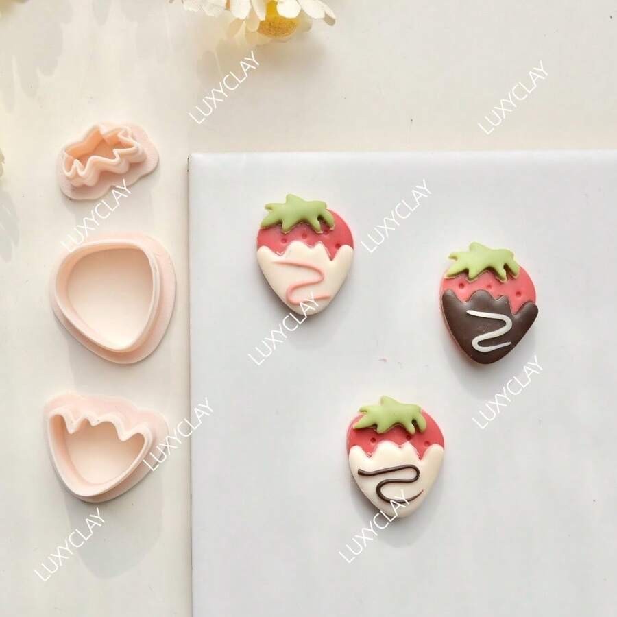 Strawberry Shaped Polymer Clay Earring Cutter, Hollow Strawberry Pattern Clay Cutter, Suitable For DIY Pendant Jewelry Making, Fruit Clay Cutter - Beige - View 1
