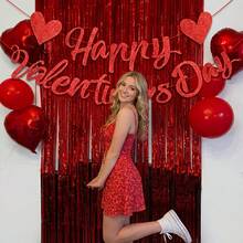 1件红色情人节心形横幅 - 红色闪光心形花环 - 适用于情人节主题派对、生日派对、周年纪念派对、单身派对、新娘送礼会以及各种节日庆典的家居装饰 - 彩色 - 查看 2