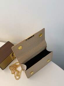 Bolso de mano de metal para mujer, bolso cuadrado pequeño de cadena cruzada brillante y de moda para fiestas y reuniones - Dorado - Ver 8