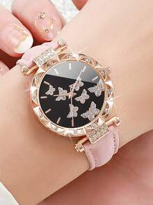 这款三件套温柔甜美少女手表套装，包含一款蝴蝶表盘镶钻石英表、一条仿珍珠手链、一个玫瑰流苏吊坠和一个粉色钱包。套装采用柔和的粉色调，融入蝴蝶和仿珍珠元素，散发出甜美少女的魅力。适合各种场合，例如新年约会、日常通勤、闺蜜聚会和休闲外出。 - 粉色 - 查看 3