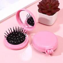 一套6.5厘米可折叠旅行镜梳套装，包含一个口袋大小的圆形梳子和一个迷你便携按摩刷，适合旅行、返校、户外、运动、办公、宿舍等场合，也可作为生日/节日礼物。 - 彩色 - 查看 8