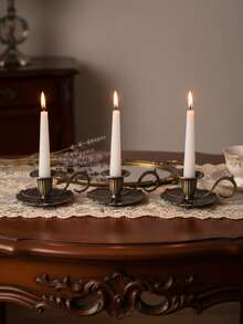 1 Stück/Set wandmontierter Metall-Kerzenhalter mit Blumen- und Blattmuster. Komplett aus Metall gefertigt, weist der Kerzenhalter eine filigrane Blumen- und Blattstruktur auf. Das Gesamtdesign verkörpert einen vintage-luxuriösen Stil, der ihn für die Dekoration von Häusern im europäischen Stil, vintage-thematische Bankette oder als subtilen Luxusakzent für Wände und Tischplatten geeignet macht. Er eignet sich auch für Hochzeiten, Geburtstagsfeiern und andere Veranstaltungen im Vintage-Stil. - Verschiedenfarbig - Übersicht 2