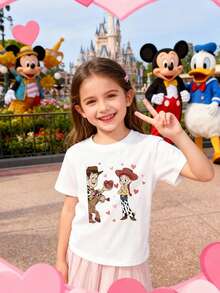 Disney Apparel Featuring A Toy Story Valentine's Day-Themed Design On A Girls' T-Shirt. This Soft, Breathable Short-Sleeve Crew Neck Tee Is Perfect For Spring And Summer Wear, Ideal For Everyday Outfits, Vacation Leisure, Outdoor Adventures, School Life, And Shopping Trips. It Also Makes An Excellent Gift For Boys And Girls Alike. Every Child Deserves One. - 白色 - 查看 3